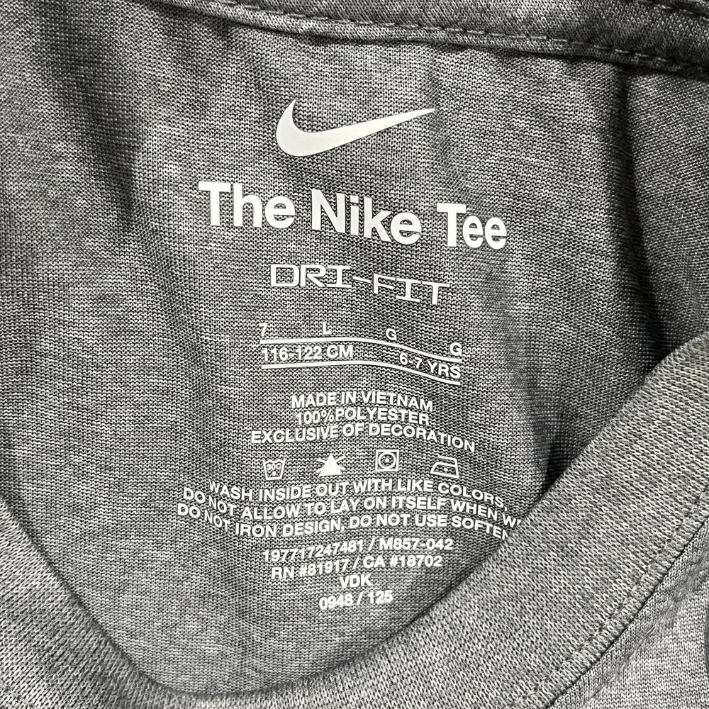 Nike Dri-FIT T-Shirt Boys 7 Dark Gray Heather Awesomeness AOP Graphic Summer Tee